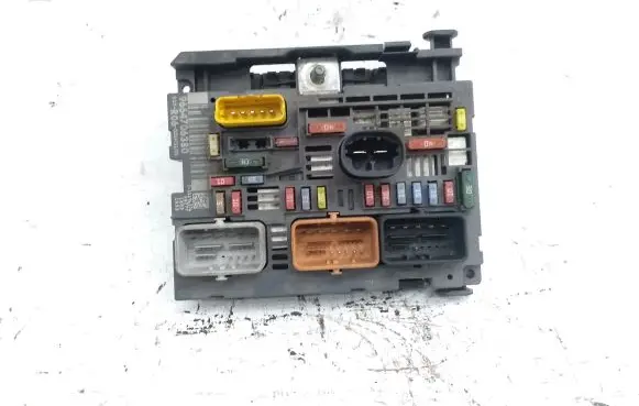 Peugeot 308 SW BSM Control unit 9664706380