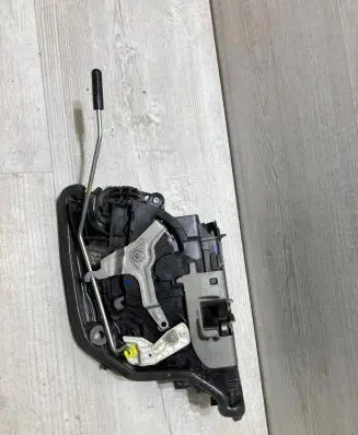 Mini One - Cooper F56 F55 Rear door lock 7281939