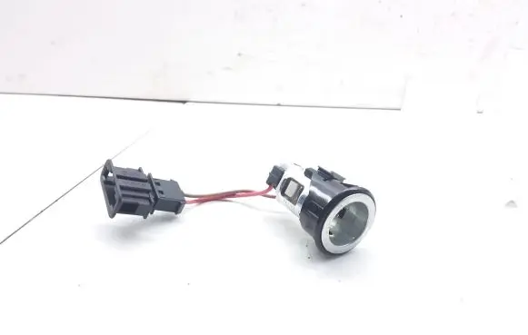 Volkswagen PASSAT B6 12 V Socket (rear) 3C0919299 1J0972762