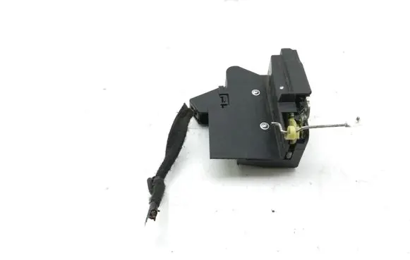 Dacia Sandero Front door lock