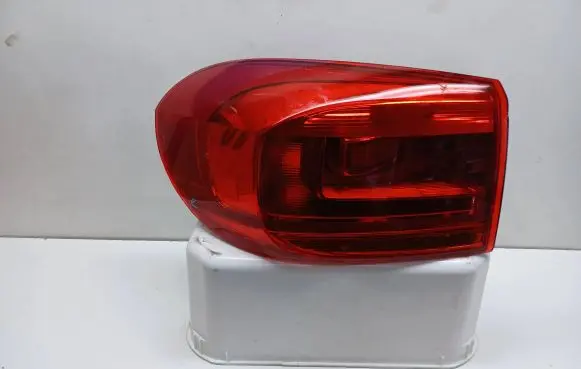 Volkswagen Tiguan Rear/tail lights 01073809