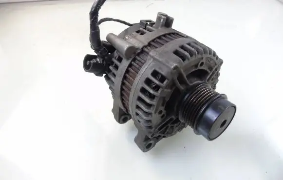 Citroen C6 Generator/alternator 9657129680