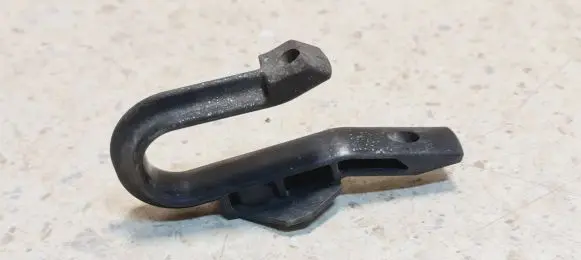 Opel Zafira A Radiator mount bracket 09202247