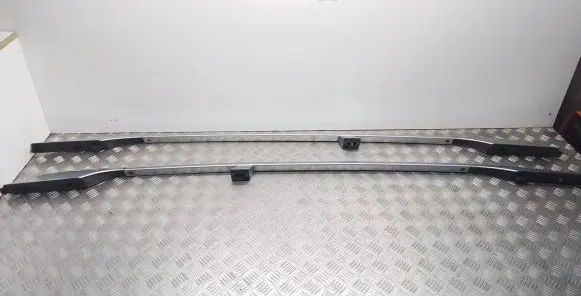 Roof bar rail