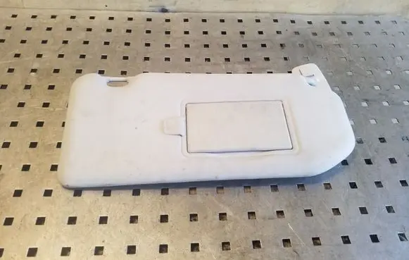 Peugeot 508 Sun visor