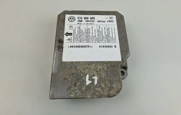 Volkswagen PASSAT B5 Airbag control unit/module 1C0909605 5WK43121