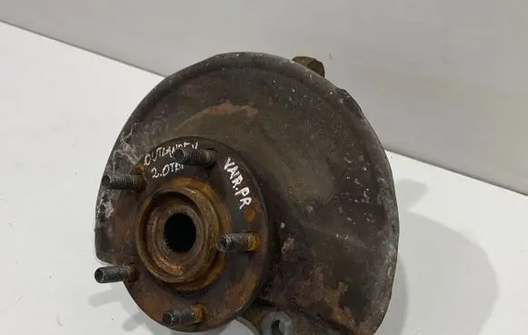 Mitsubishi Outlander Front wheel hub