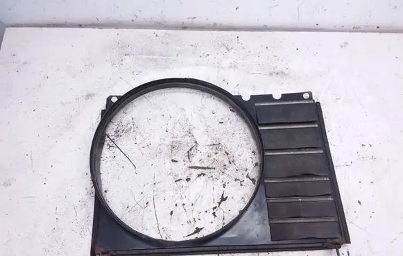 Jaguar XJS Radiator cooling fan shroud