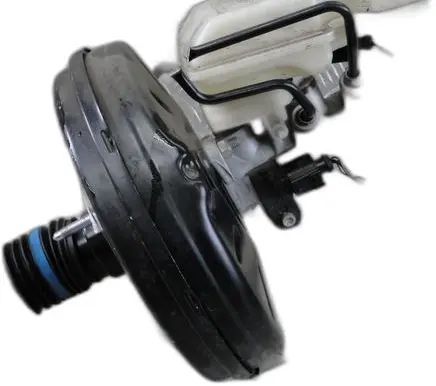 Volkswagen Polo VI Brake booster