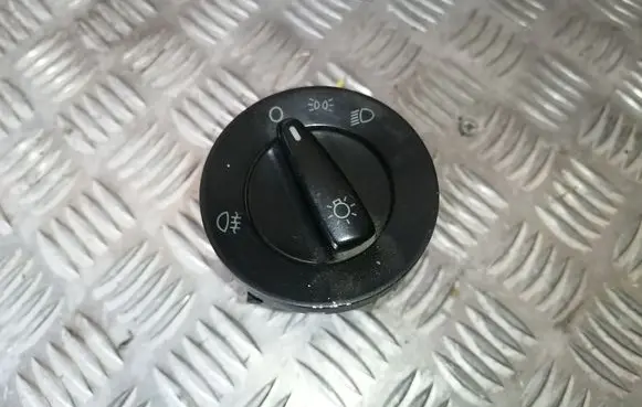 Volkswagen PASSAT B5 Light switch 3B0941531B