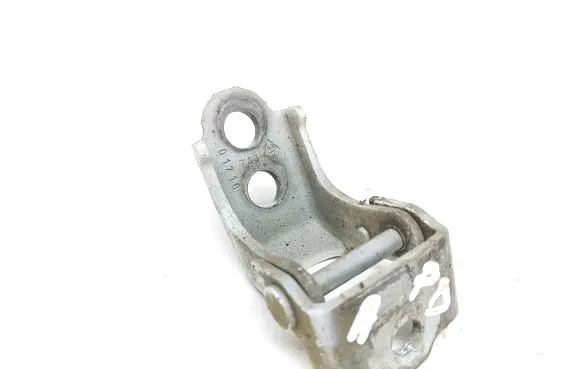 Renault Talisman Front door lower hinge 