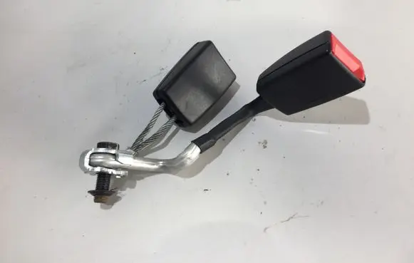 Audi A3 S3 8P Middle seatbelt buckle (rear) 8P0857739B