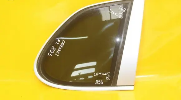 Porsche Cayenne (9PA) Rear side window 7L5845298