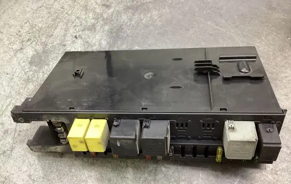 Mercedes-Benz C W203 SAM control unit 0035455101 5DK00797430 0000211615238203