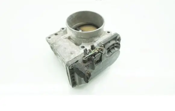 Volvo V70 Throttle body valve 3071155