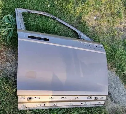 Land Rover Evoque II Front door