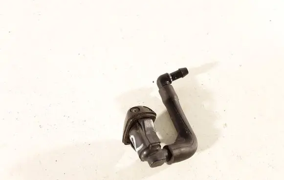Toyota Yaris Windshield washer spray nozzle 