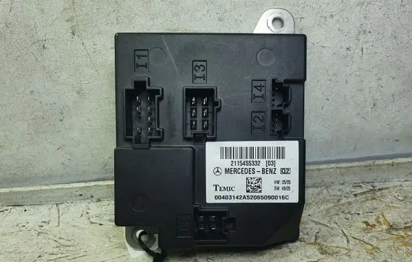 Mercedes-Benz CLS C219 Door control unit/module 2115455332