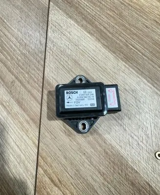 Mercedes-Benz E W211 ESP acceleration yaw rate sensor 0265005246 0020985
