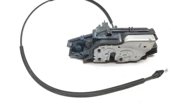 Fiat 500E Front door lock 52138077 3060024 20210217