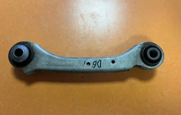 Opel Insignia B Rear control arm 51377061A