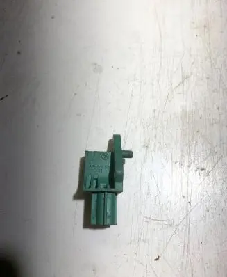 Volkswagen PASSAT B6 Airbag deployment crash/impact sensor 3C0909606
