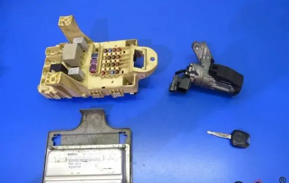Toyota Yaris Engine control unit/module ECU IMPRK561419