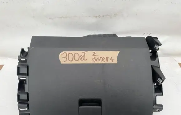 Opel Movano C Glove box 685006535R