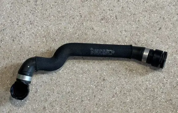 Mercedes-Benz C W205 Engine coolant pipe/hose A2055014784