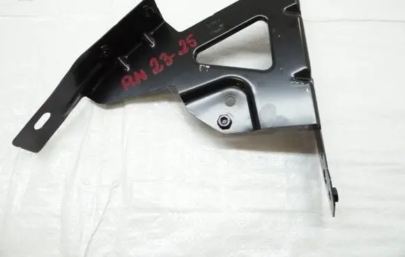 Citroen Berlingo Fender mounting bracket 9817764380