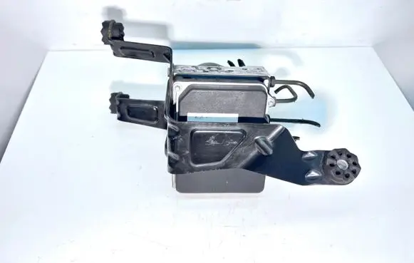 BMW 5 E60 E61 ABS Pump 6774850 6774848 34526774850