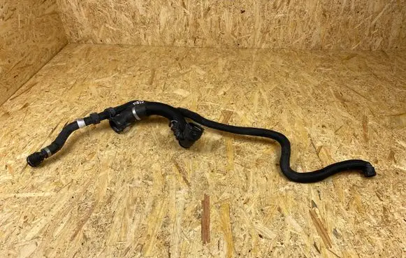 Land Rover Evoque II Engine coolant pipe/hose M8D28286AB