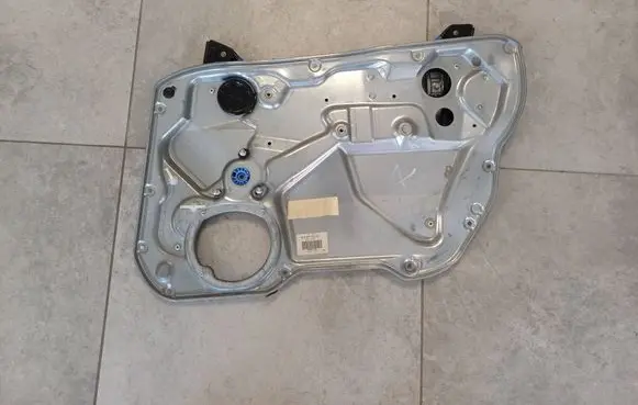 Seat Cordoba (6L) Front door window regulator with motor 6L4837752DJ 6L4837756N