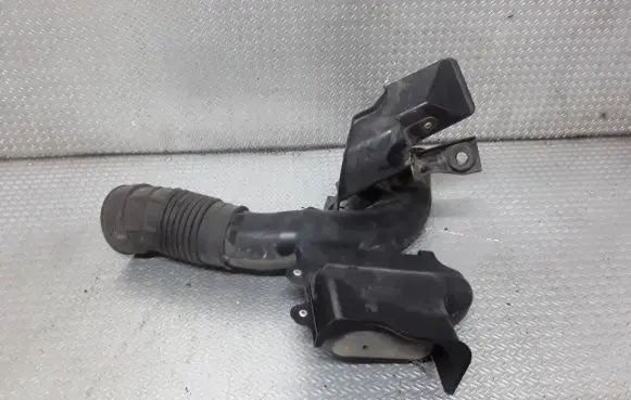 Honda CR-V Air intake duct part