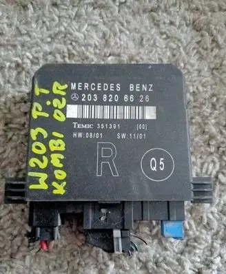 Mercedes-Benz C W203 Door control unit/module 2038206626