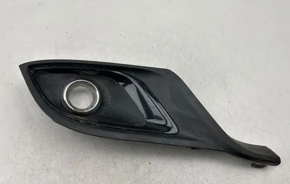 Dodge Durango III Front fog light trim/grill 08871124