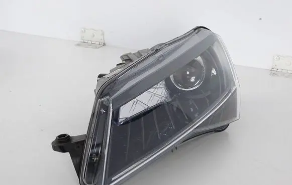Skoda Superb B8 (3V) Headlight/headlamp 3V1941015B