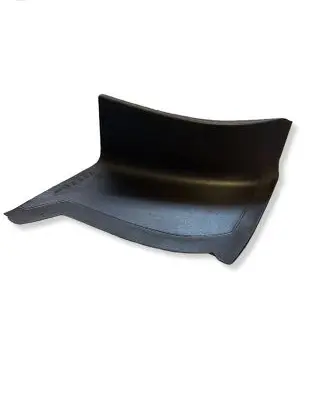 Porsche Macan (95B) Rear/tail light trim molding 95B945310F