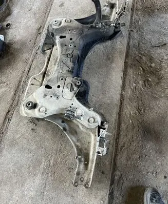 Renault Laguna II Front subframe