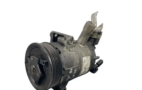 Volkswagen PASSAT B7 Air conditioning (A/C) compressor (pump) 5K0820803A 01141228 02194045427D