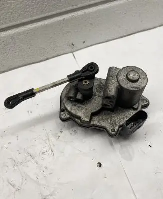 Audi A6 S6 C6 4F Intake manifold valve actuator/motor 059129086L