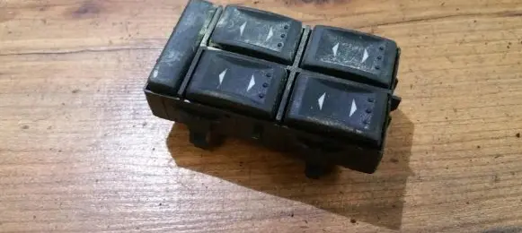Ford Mondeo Mk III Electric window control switch 1s7t14a132be 03163452