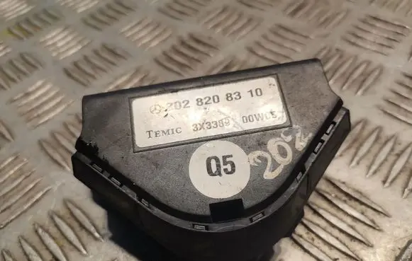 Mercedes-Benz C W202 Alarm movement detector/sensor 2028208310