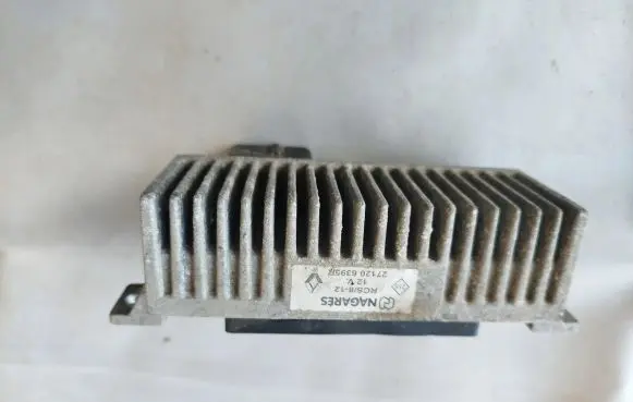 Renault Trafic III (X82) Glow plug pre-heat relay 271206395R RCS812