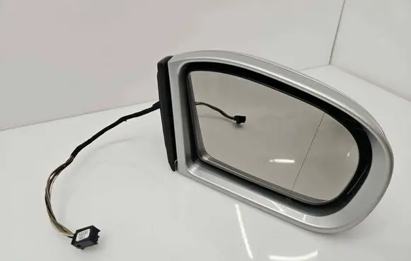 Mercedes-Benz C W203 Front door electric wing mirror 413133418