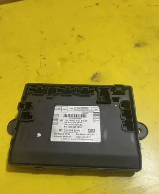 Mercedes-Benz S W221 Comfort/convenience module A2218701687 A0038206526 A2214421832
