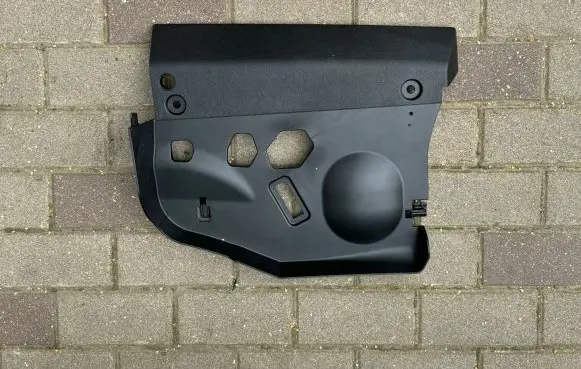 Dashboard lower bottom trim panel