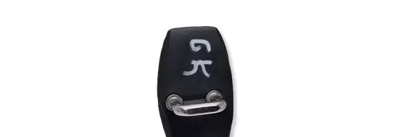 BMW X5 E53 Rear door lock loop/hook striker 7010402 7010403