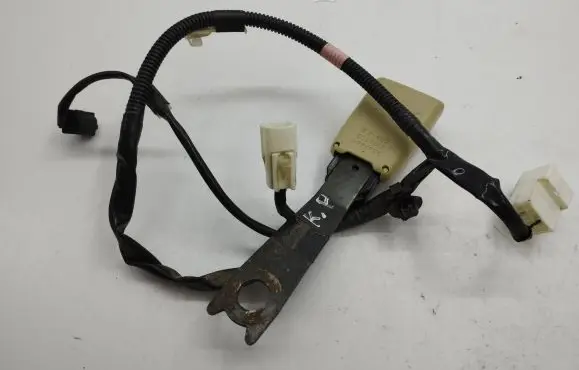 Lexus IS 220D-250-350 Front seatbelt buckle E034501 07448