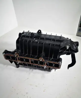 Ford Fusion II Intake manifold DS7G97440BE